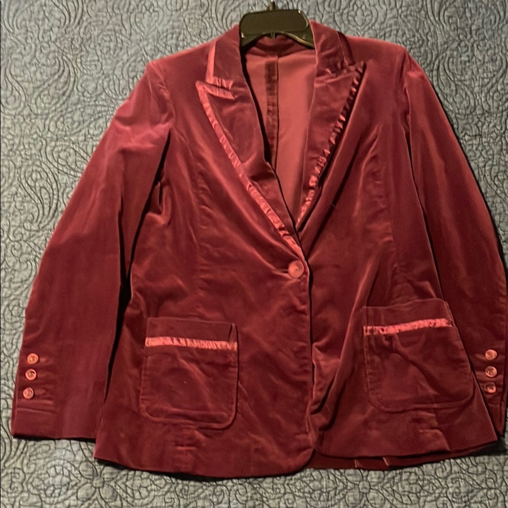 Elegant Red Velvet Blazer